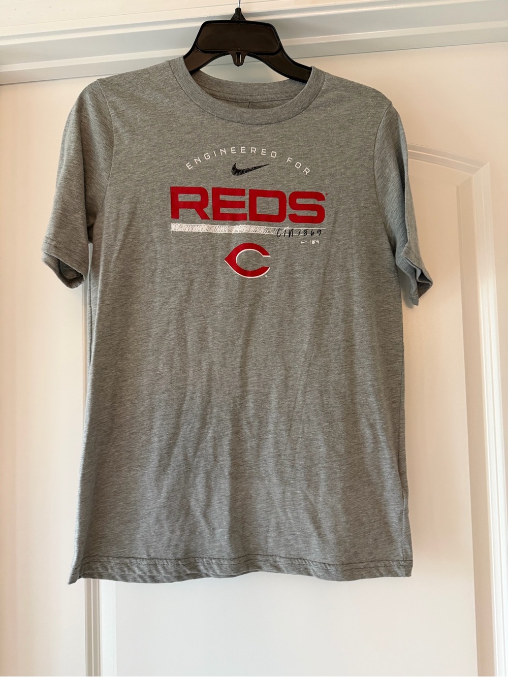 NEW MLB Cincinnati Reds Baseball Nike T Shirt Youth Boys L Large 14 16 NEW NWT